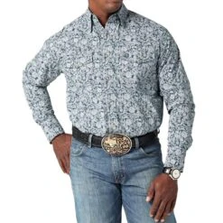 Wrangler Men's George Strait Paisley Long Sleeve Button Down