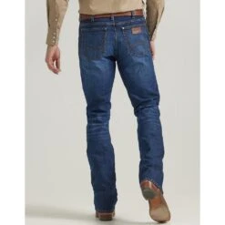 Wrangler Retro Men's Slim Fit Bootcut Jean